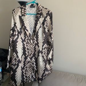 Pretty little thing blazer dress